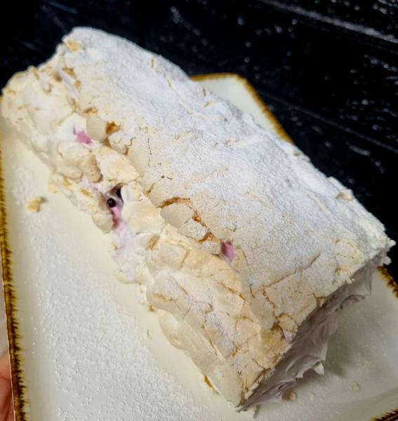 Ruladă Pavlova